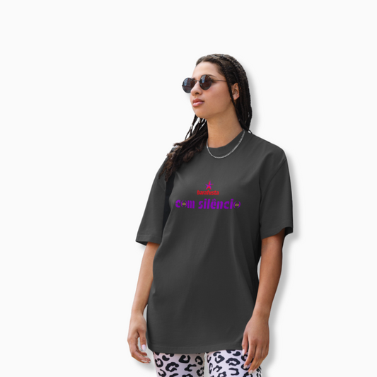 T-shirt Silêncio Modelo Oversized