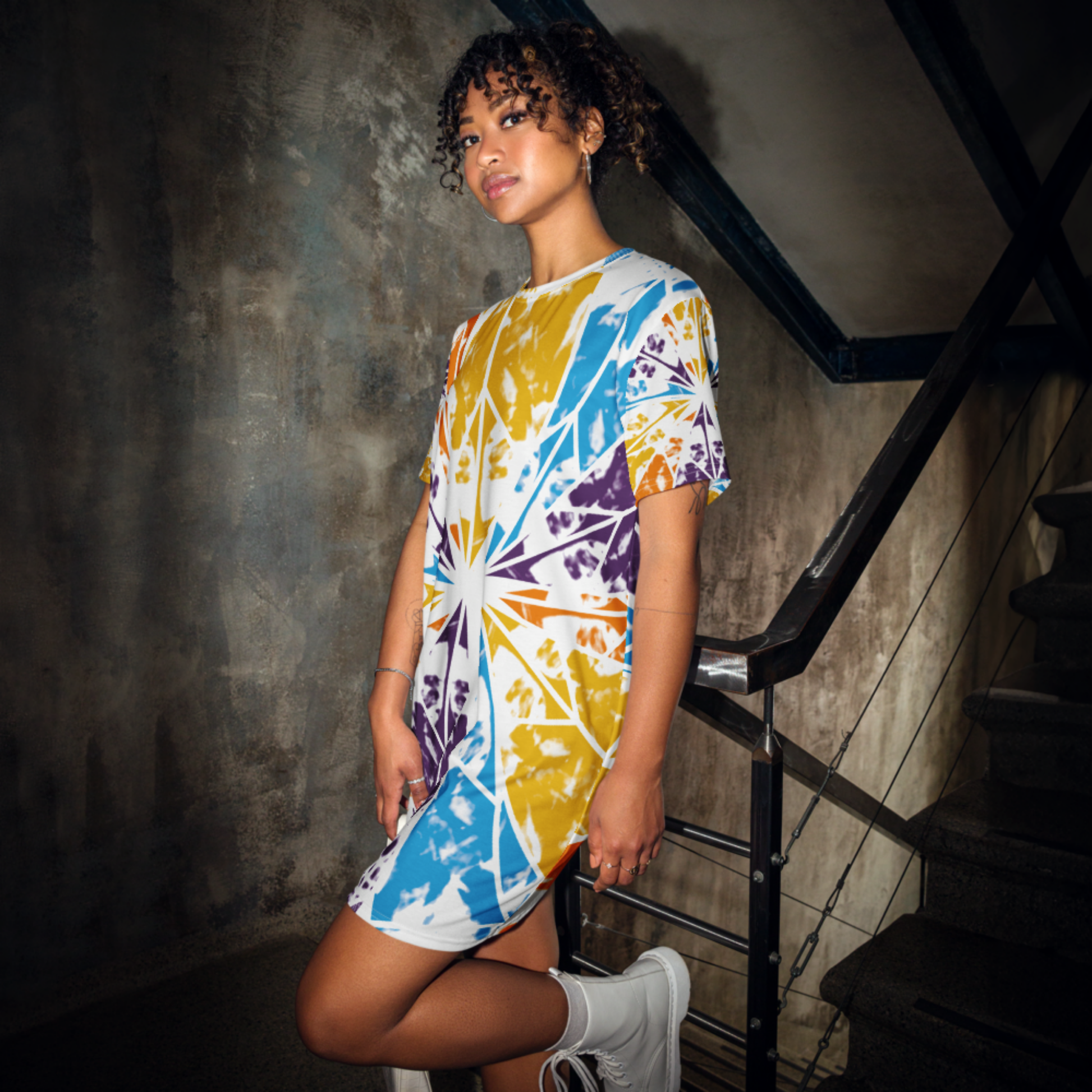 Women's dress-shirt with an abstract geometric pattern and modern urban style.
